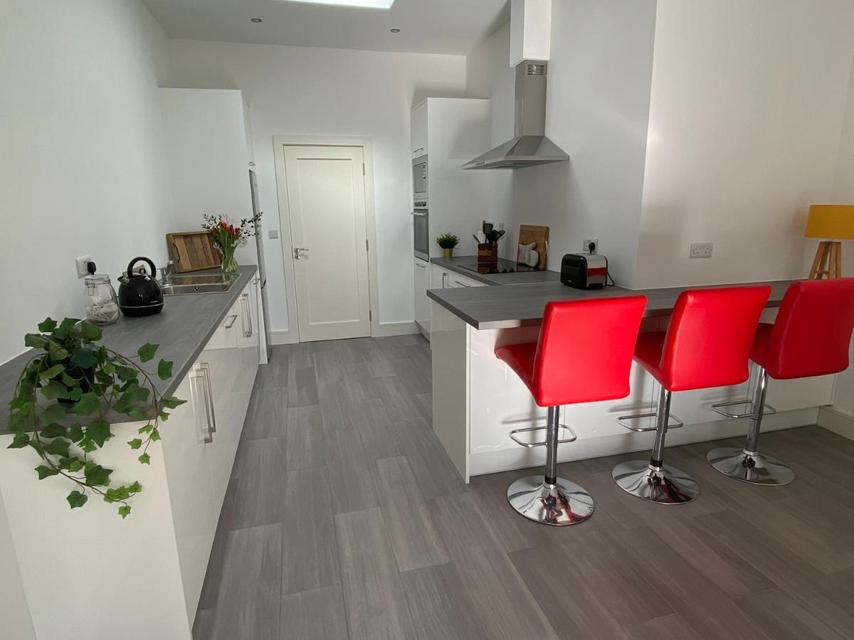 Apt 4 - Silver Spruce Apartment Killarney Exterior foto
